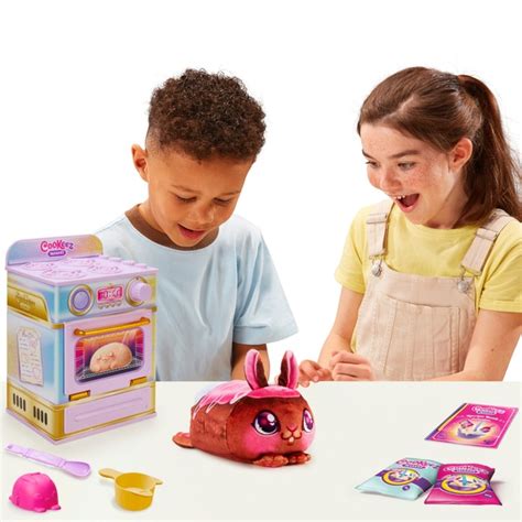 Cookeez Makery Oven Playset Exclusive Sweet Treatz Assortment | Smyths ...