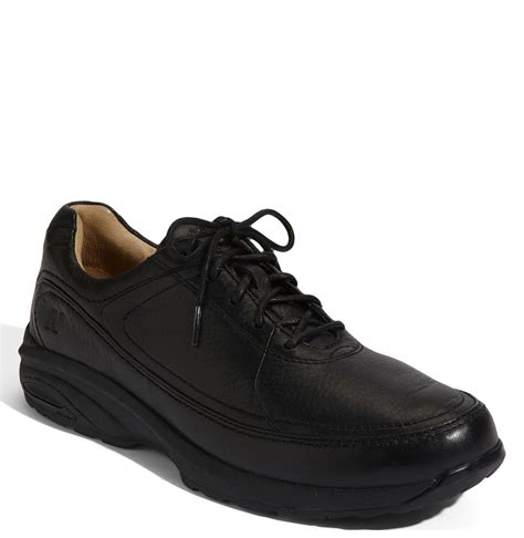 New Balance 950 Walking Shoe in Black for Men | Lyst