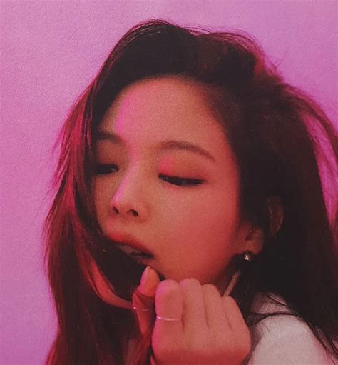 Scan See Photos From Blackpink Photobook Limited Edition 2019 Photo Book Blackpink Jennie