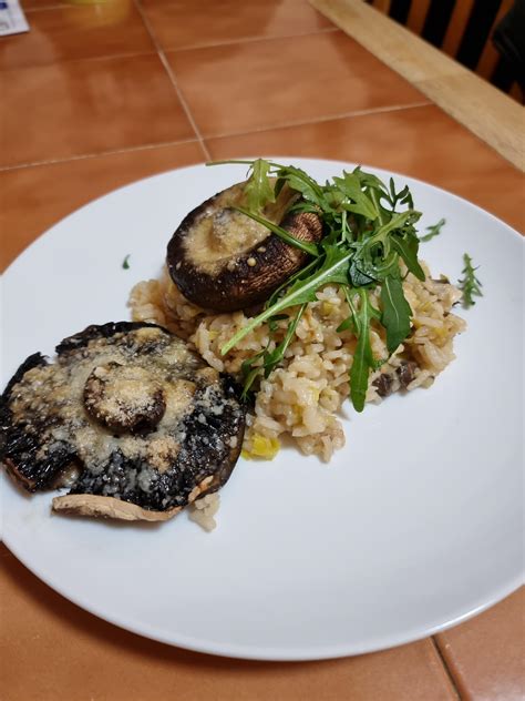 Cheesy Portobello Mushroom Risotto. : r/vegetarian