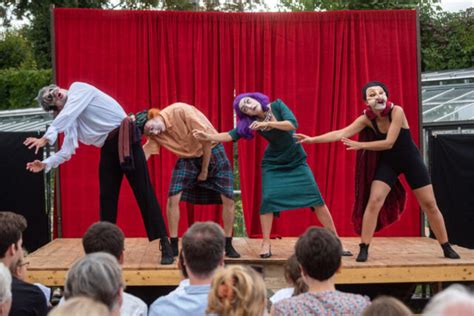 Pont l Evêque une soirée théâtre et mapping en plein air pour les 200