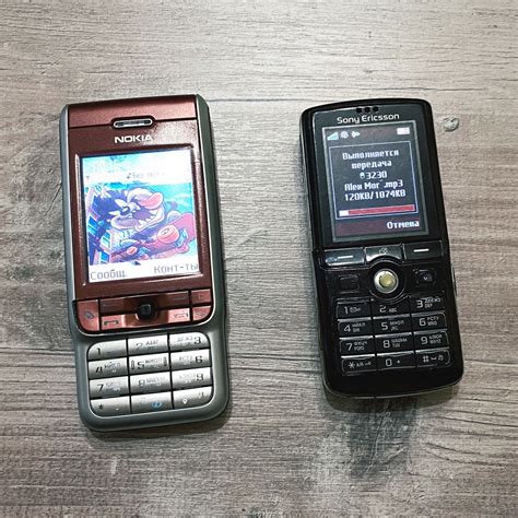 Old Phone Friends | Samsung F300 то ли телефон, то ли плеер 🙂‍↔️ далеко ...