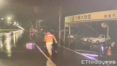 颱風天冒雨接單外送員遭後方酒駕轎車猛撞！人車噴飛慘死 Ettoday社會新聞 Ettoday新聞雲