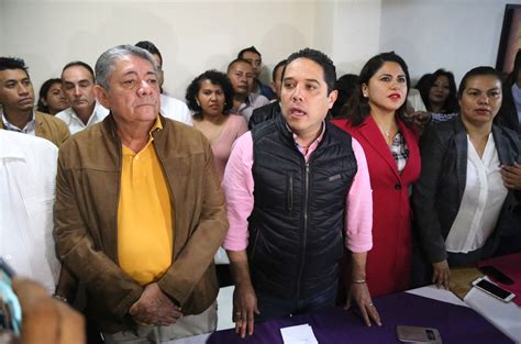 Renuncia Evodio a buscar la reelección su ruta era el Senado dice y