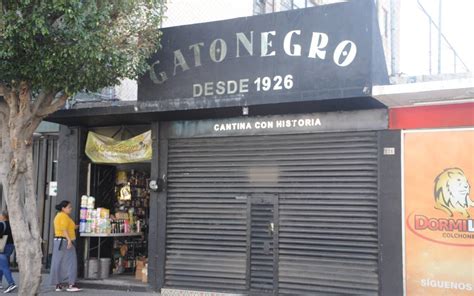 A Cantina El Gato Negro fue José Alfredo Jimenez y Pedro Infante El