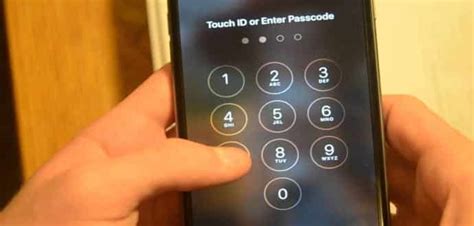 Anyone Can Bypass Iphone Passcode And Access Photos And Messages With