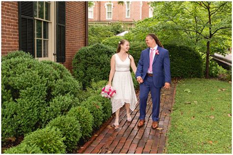 Intimate Courthouse Wedding In Downtown Lexington Kentucky