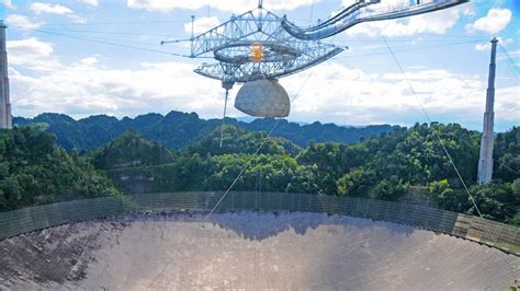 Dilapidated Puerto Rico S Arecibo Observatory Telescope Collapses After