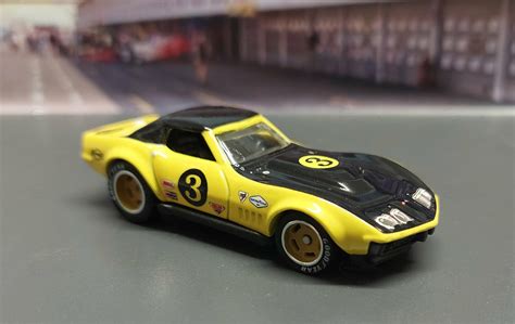 Chevrolet Corvette Stingray C3 COPO Modellauto Hot Wheels 1 64 In Gelb