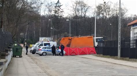 Śmiertelny wypadek w Olsztynku Nie żyje rowerzystka Gazeta Olsztyńska