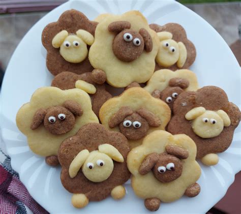 Sheep Cookies Took Me Quite Some Time But Im Pleased With How They