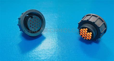 D Size 18pin Female Connector For Soldering Ip67