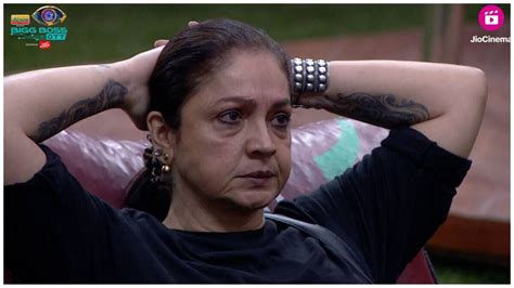 Pooja Bhatt Became Emotional For The First Time In Bb Ott2 Bigg Boss