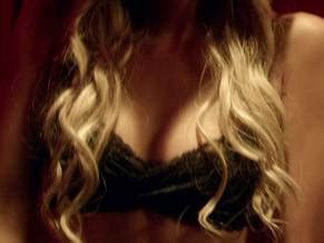 KLARIZA CLAYTON Nude AZNude