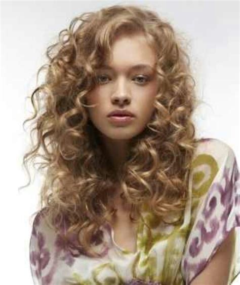 Blondy Big Curls Curly Hair Styles Naturally Long Hair Styles Long Blonde Curly Hair