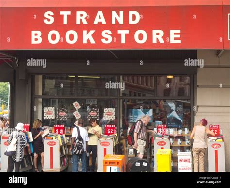 Strand bookstore in New York City Stock Photo - Alamy