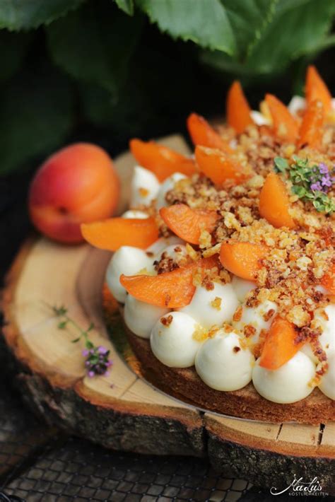 Schwarze Himbeer Pistazien Tartelettes Mit Lychees Maren Lubbe