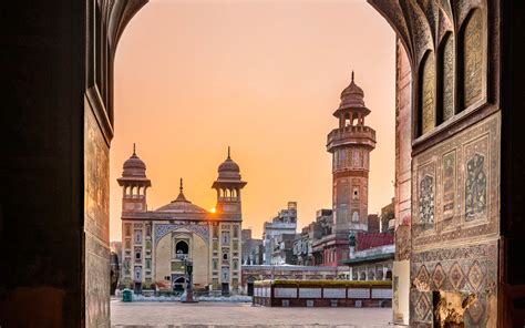 Wazir Khan Mosque Lahore History Architecture Interior And More Zameen Blog