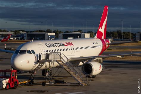 Vh Vqs Airbus A320 232 Of Qantaslink Network Aviation Named ‘kangaroo Paw At Perth Airport