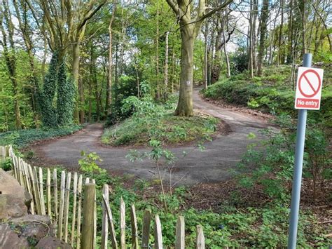 Hairpin Bend In The Access Road To Ian Calderwood Cc By Sa