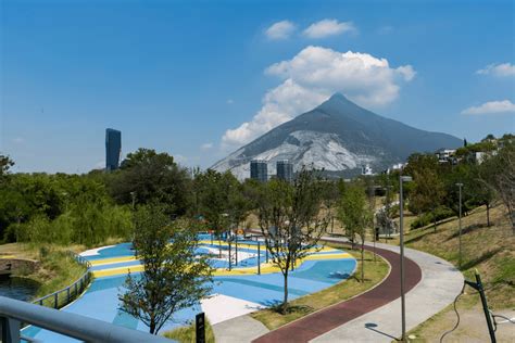 Están listos chicos El Parque El Capitán es un oasis de diversión