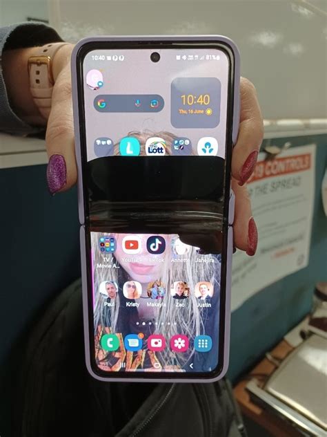 Flip Z 3 Screen Failed 6 Months Old Samsung Community