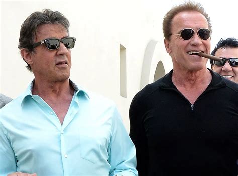 Vidéo Arnold Schwarzenegger soutien son pote Sylvester Stallone après