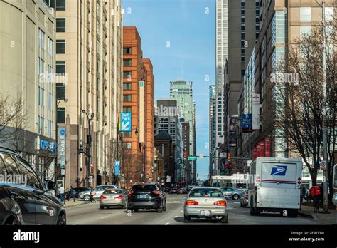 Chicago IL, USA - March 2019: View of West Ohio street in Chicago ...