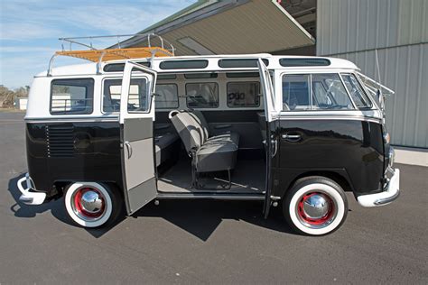 1967 VOLKSWAGEN 21 WINDOW DELUXE BUS Side Profile 202091