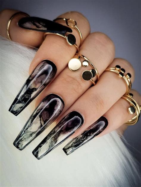 17 Stunning Acrylic Coffin Nail Design Ideas