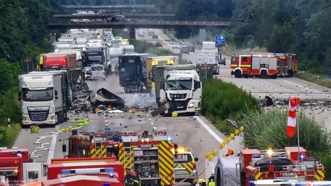 Videobeitrag A2 Nach LKW Unfall Weiter Gesperrt