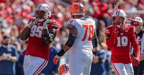 Wisconsin Nt Keeanu Benton Heading To The Nfl Draft Sports