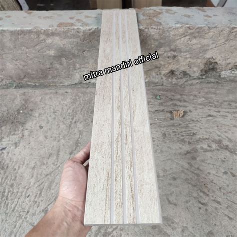 Jual List Plint Granit Stepnosing 10x60 15x60 Aliza Beige Shopee