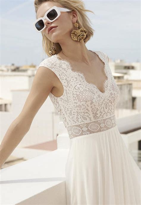 Robe de Mariée Bohème Laure Marylise en dentelle à Toulon Var