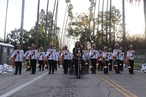 Vestuario de Banda de Música La Primavera inspirado en danza del Corpus