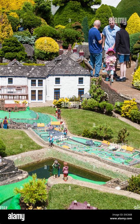 Godshill Model Village Godshill The Isle Of Wight Uk Stock Photo Alamy