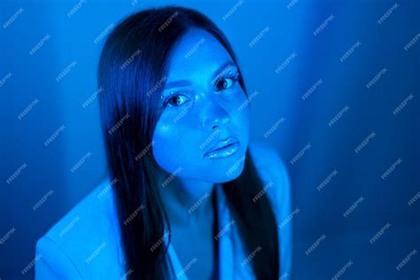 Premium Photo | Blue light portrait background