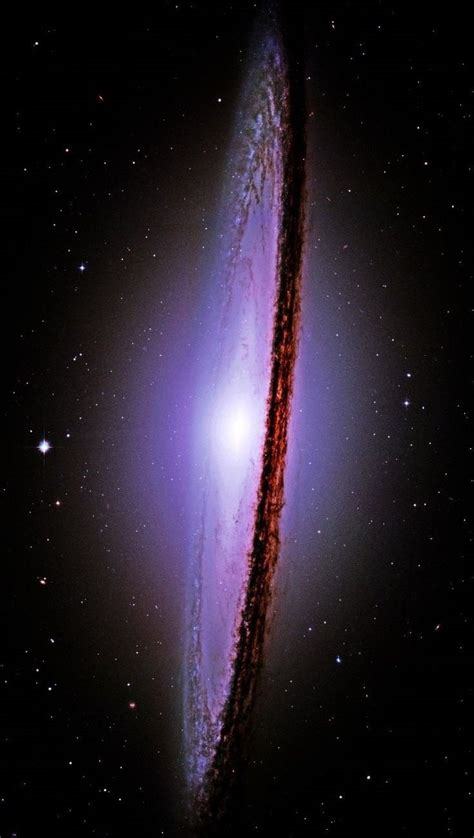 Sombrero Galaxy - 2 | Hubble pictures, Sombrero galaxy, Cosmos