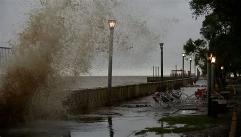 Alertan por una sudestada en el Río de la Plata durante la madrugada de