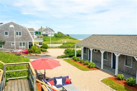 Chatham Tides Inn: Waterfront Weekend in Chatham, Cape Cod