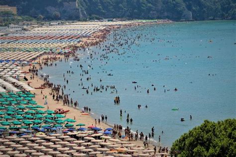 Ferragosto Spiagge Chiuse A Gaeta Vietato Fare Il Bagno E Accendere