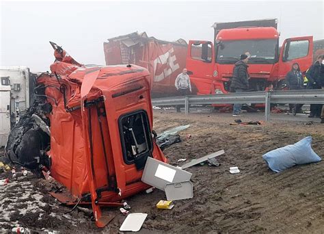 Wypadek Trzech Tir W Na Autostradzie A Gazeta Lubuska