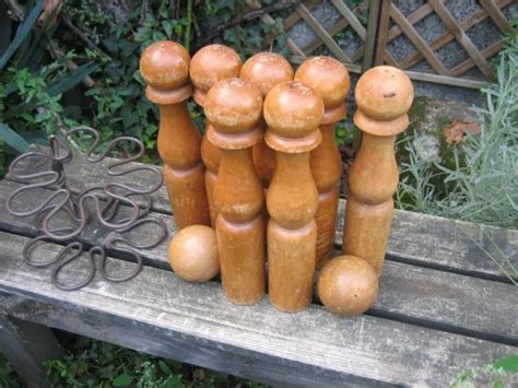 ANCIEN JEU DE Quilles En Bois 7 Quilles 2 Boules Avec Support Hauteur