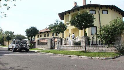 Mandy Bright Veronica Sinclair Guns And Rough Sex