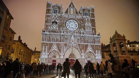 Fête des lumières : Lyon en met plein la vue | Euronews