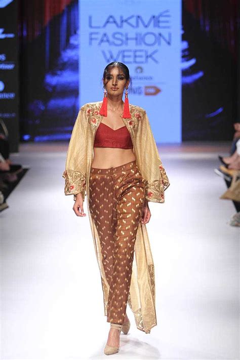 Pinnacle By Shruti Sancheti At Lakmé Fashion Week Winterfestive 2015