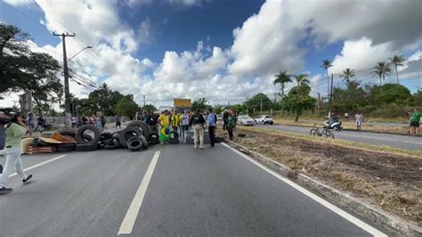 Bloqueios Em Rodovias Contra Resultado Das Urnas Entram No Dia