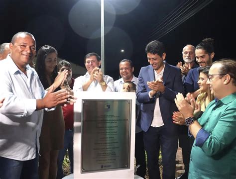 Prefeito De Salgado Realiza Sonho E Inaugura Pra A Da Caixa D Gua