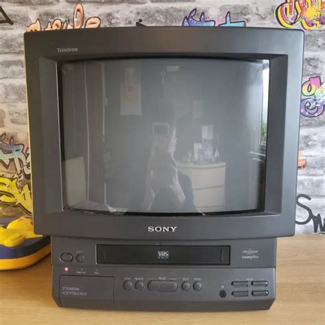 Sony Trinitron Kv V U Crt Colour Video Black Tv Vcr W Remote Retro