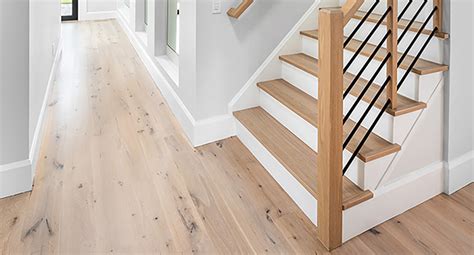 Why Choose Wide Plank Live Sawn White Oak Flooring